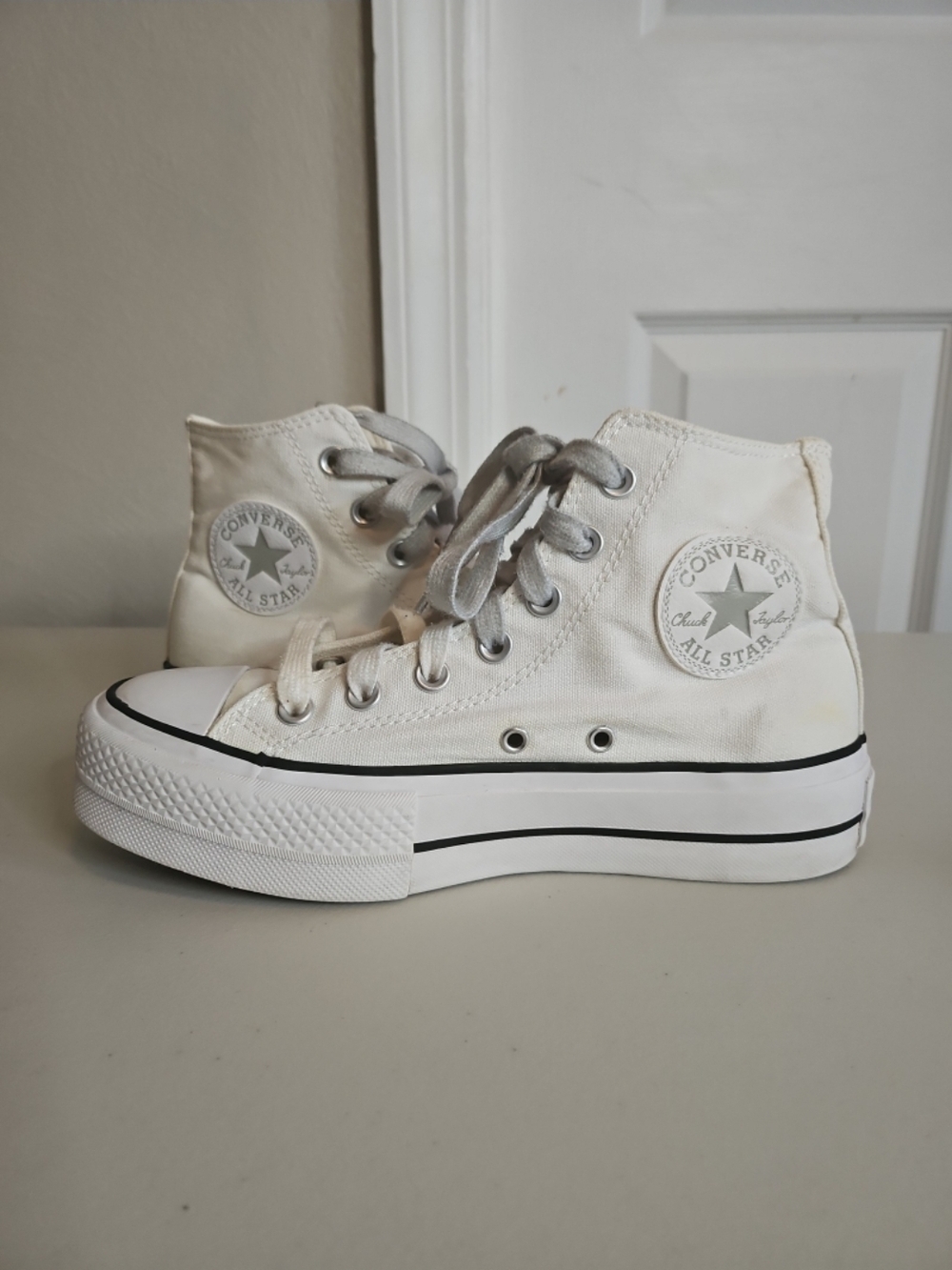 Converse White Chuck Taylor All Star Platform Cream and Green Women's 6.5